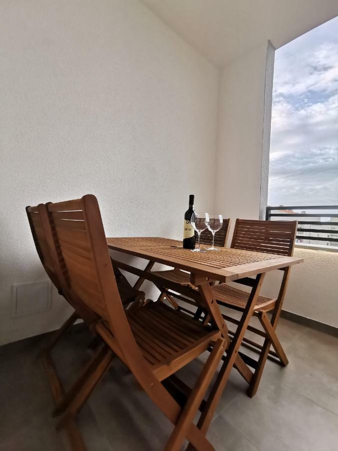 Apartments Tonkita With Jacuzzi Makarska Kültér fotó