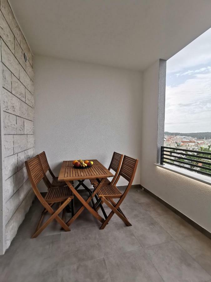 Apartments Tonkita With Jacuzzi Makarska Kültér fotó